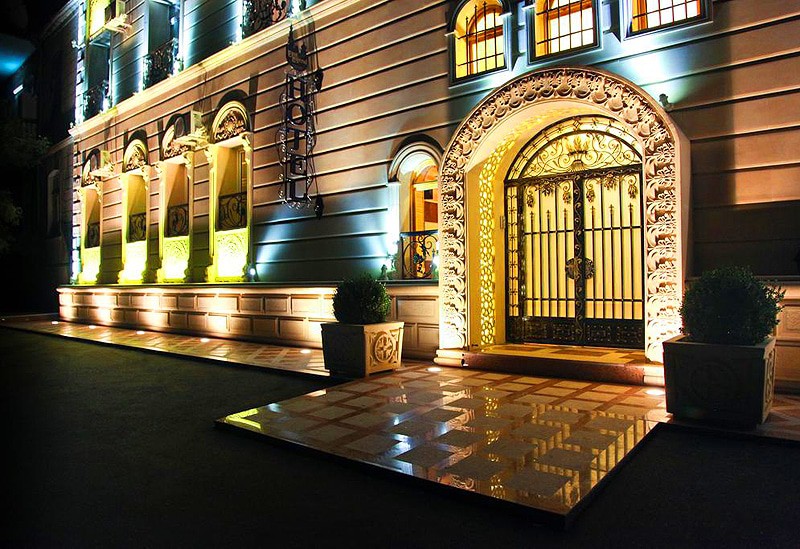 Отель "East Legend Panorama Hotel" |