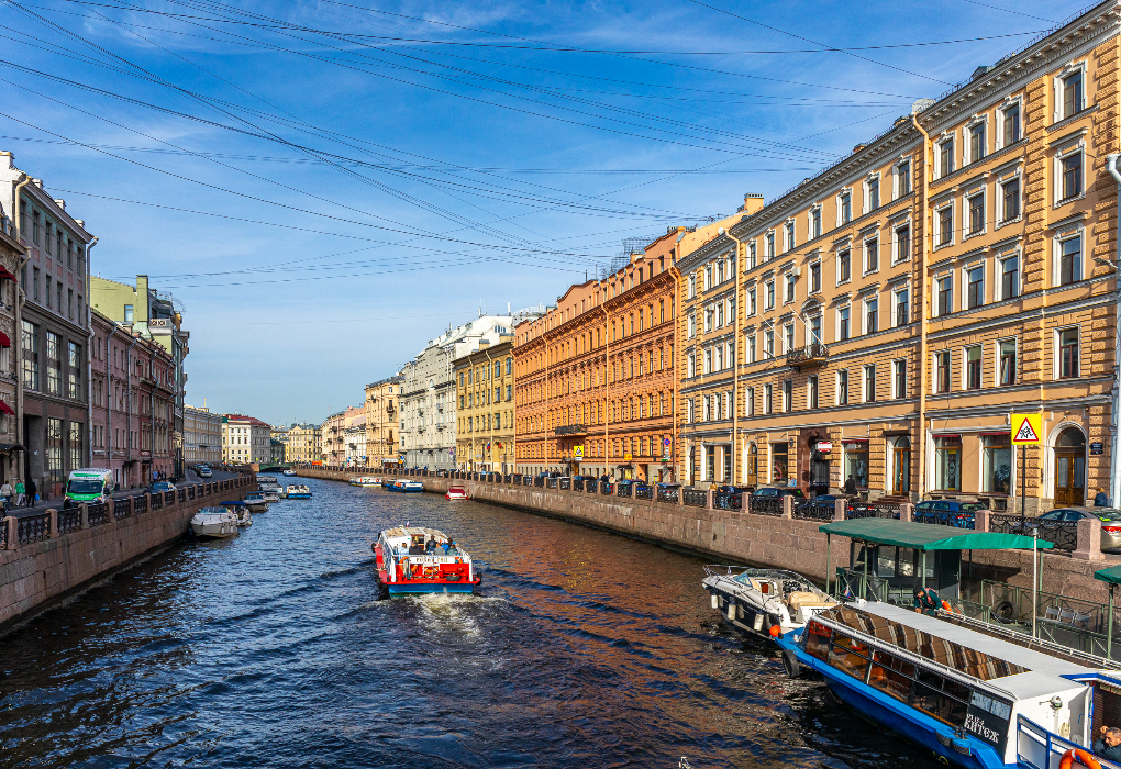 "Санкт-Петербург - день за днем. Петербургские истории", тур на 6 дней, летнее расписание |