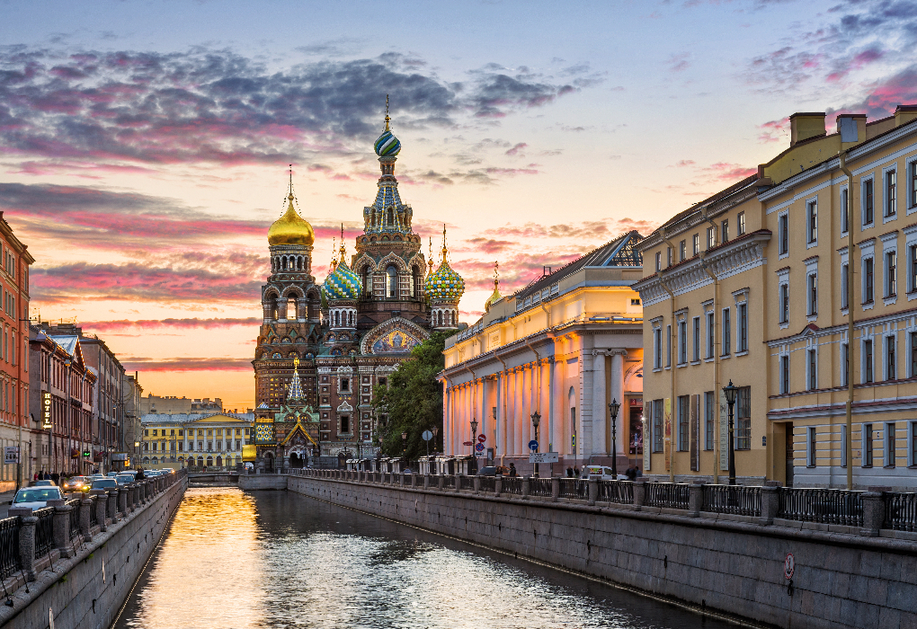 "Знакомый и незнакомый Петербург", тур на 5 дней, летнее расписание |