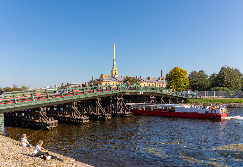 "Классический Петербург", понедельник - пятница, тур на 5 дней, летнее расписание |